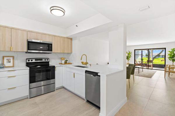 Huntington Lakes 3, 14476 Amberly Ln #102, Delray Beach, Florida 33446, image 1