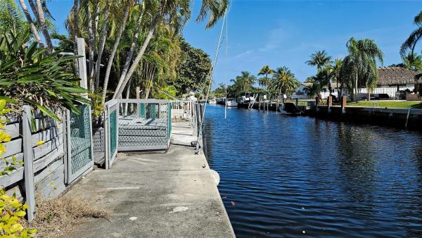 Cypress Lake Estates, 900 SE 10th St, Pompano Beach, Florida 33060, image 1