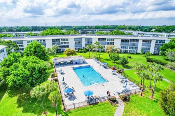 Antigua Village, 2504 Antigua Ter #J3, Coconut Creek, Florida 33066, image 1