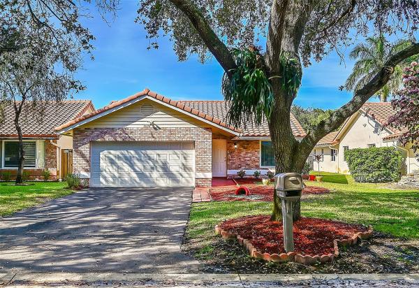 Coral Springs University Drive, 2698 NW 94th Ave, Coral Springs, Florida 33065, image 1