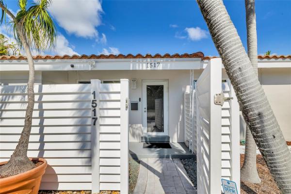 Middle River Estates, 1517 NE 27th St, Wilton Manors, Florida 33334, image 1