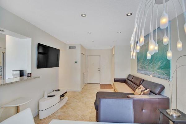Caribbean Breeze, 250 180th Dr #154, Sunny Isles Beach, Florida 33160, image 2