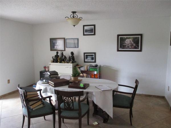 Royal Singapore Lake, 19700 W Lake Dr, Hialeah, Florida 33015, image 2