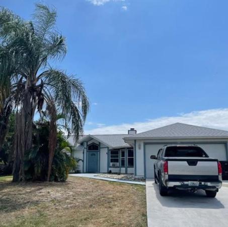 480 SW Molloy St, Port St. Lucie, Florida 34984, image 1