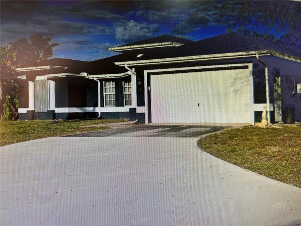 102 SW Bedford Rd, Port St. Lucie, Florida 34953, image 2