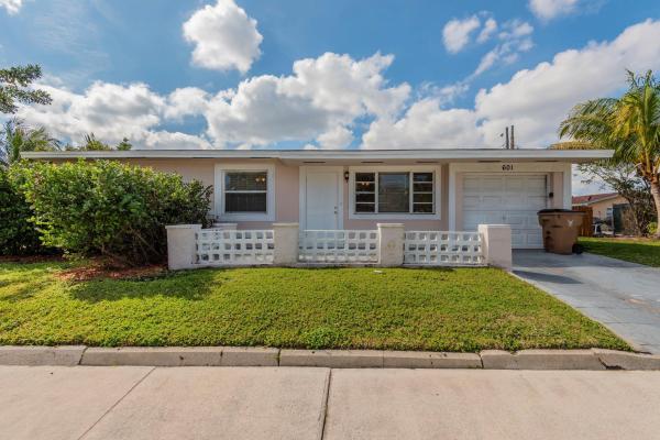 North Broward Highlands, 601 SW 14th Ct, Deerfield Beach, Florida 33441, image 1