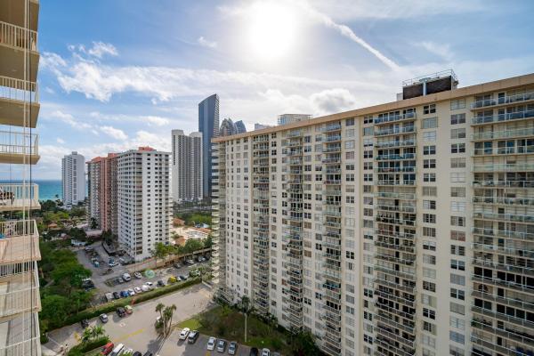Winston Towers 400, 231 174th St #1911, Sunny Isles Beach, Florida 33160, image 1