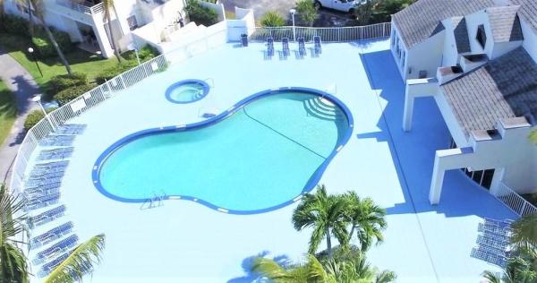 Summer Lake, 3405 NW 44th St #205, Lauderdale Lakes, Florida 33309, image 1