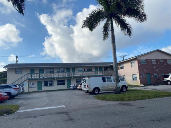 Northeast Heights, 250 NE 40th St #36, Oakland Park, Florida 33334, image 1