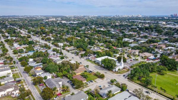 South Middle River, 25 NW 11th St, Fort Lauderdale, Florida 33311, image 1