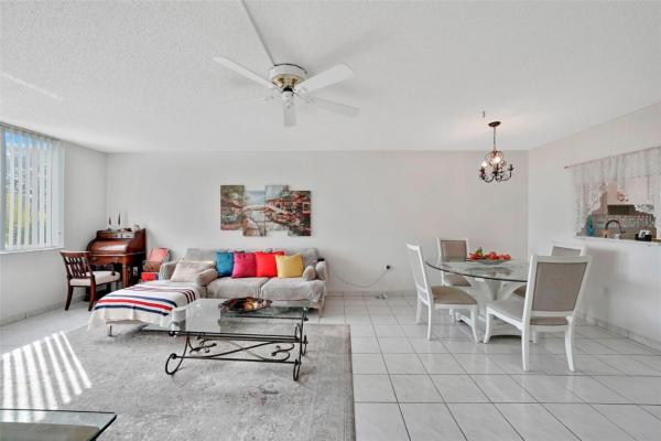 Royal Park Gardens 2, 6770 Royal Palm Blvd #204L, Margate, Florida 33063, image 1