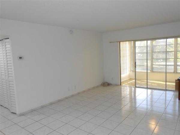 Hibiscus Gardens, 5001 W Oakland Park Blvd #203, Lauderdale Lakes, Florida 33313, image 1