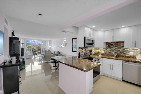 Oaks Lane At Palm-Aire, 605 Oaks Dr #402, Pompano Beach, Florida 33069, image 1