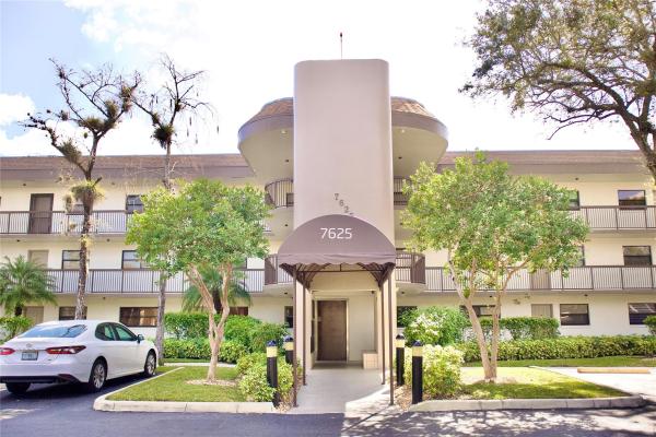 Bonaire At Woodmont, 7625 NW 79th Ave #106, Tamarac, Florida 33321, image 1