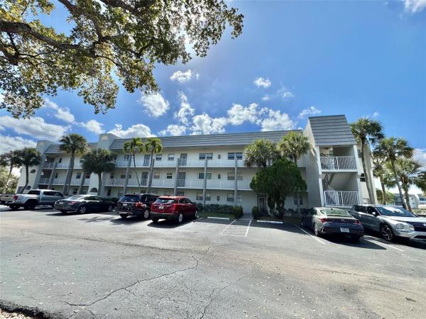 Sunrise Lakes 2, 8100 Sunrise Lakes Blvd #212, Sunrise, Florida 33322, image 1