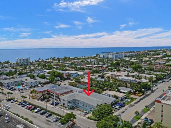 Favale, 4652 N Poinciana St #6, Lauderdale By The Sea, Florida 33308, image 1