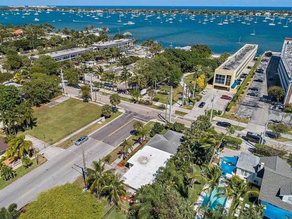Northwood Gardens, 400 45th St, West Palm Beach, Florida 33407, image 1