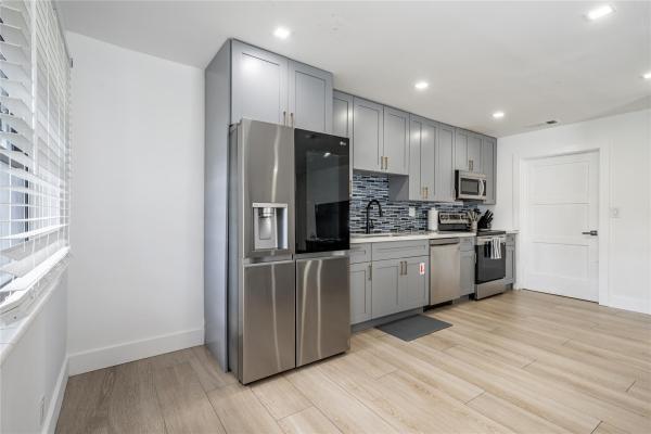 Island View, 825 SW 14th St, Fort Lauderdale, Florida 33315, image 1