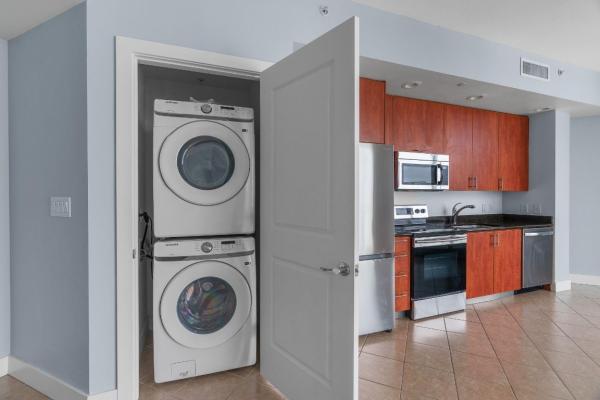 Strada 315, 315 NE 3rd Ave #1702, Fort Lauderdale, Florida 33301, image 1