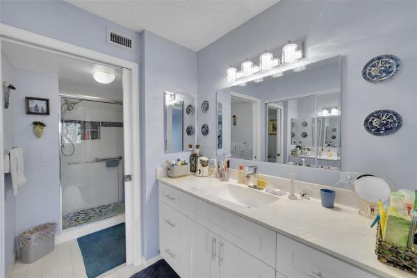 Sunrise Lakes 4, 10111 NW 24th Pl #204, Sunrise, Florida 33322, image 1