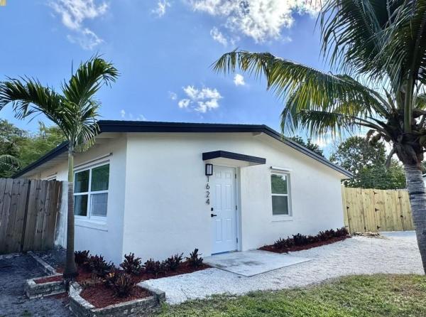 Lauderdale Manors, 1624 NW 16th St, Fort Lauderdale, Florida 33311, image 1