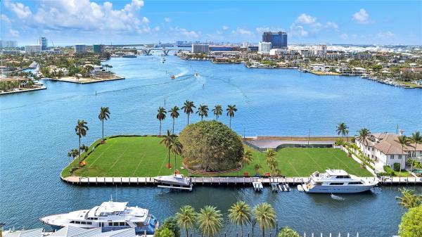Goulds Point, 1818 SE 10th St, Fort Lauderdale, Florida 33316, image 1