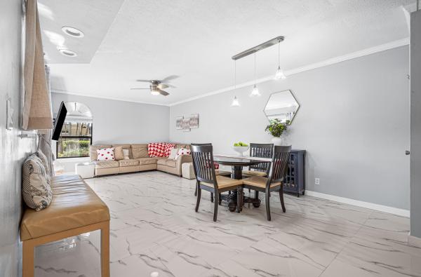 Chateau Wood, 4375 Village Dr #C, Delray Beach, Florida 33445, image 2