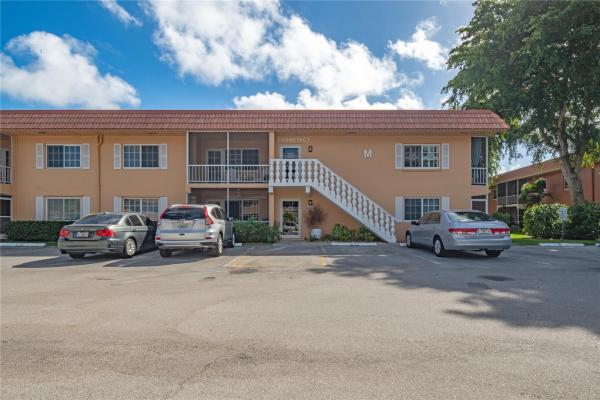 Manor Grove Village, 200 NE 19th Ct #108M, Wilton Manors, Florida 33305, image 2