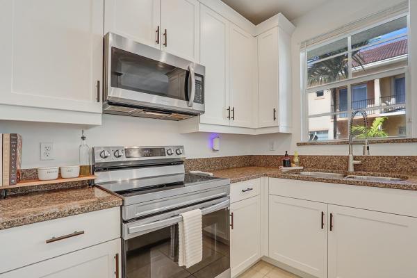 Harbour Oaks, 2506 Gardens Pkwy, Palm Beach Gardens, Florida 33410, image 1