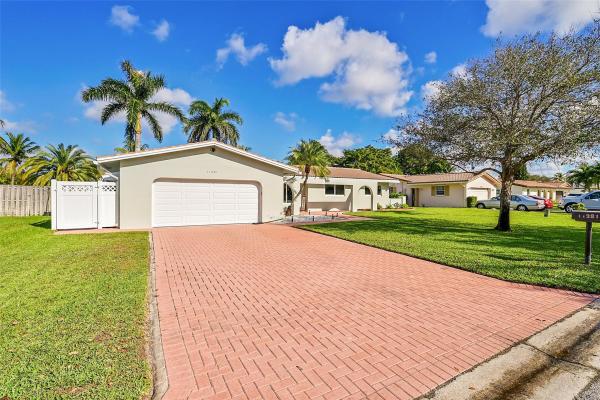 Glenwood, 11281 NW 43rd St, Coral Springs, Florida 33065, image 1