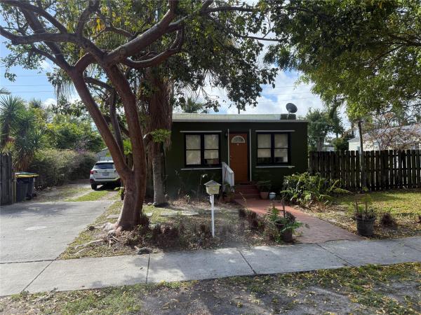 North Hollywood, 31 SW 15th St, Dania Beach, Florida 33004, image 1
