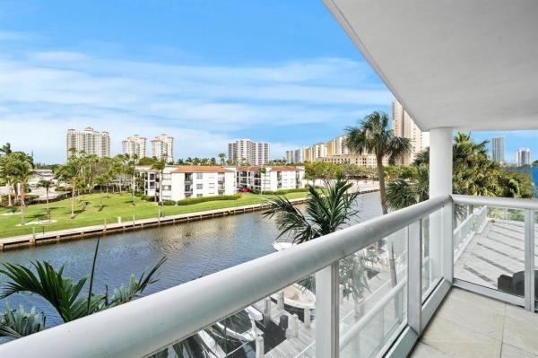 The Atrium At Aventura, 3131 NE 188th St #2-302, Aventura, Florida 33180, image 1