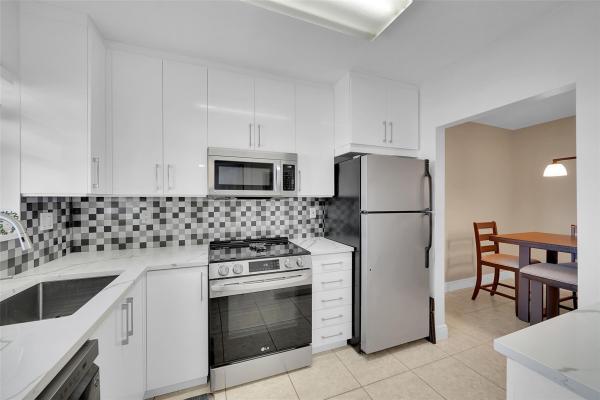 Paradise Harbour, 300 Golden Isles Dr #206, Hallandale Beach, Florida 33009, image 2