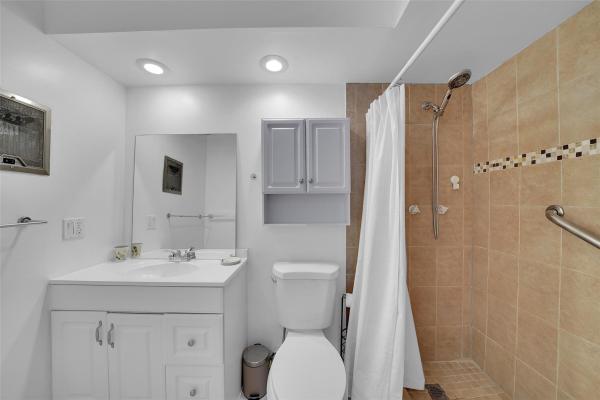 Paradise Harbour, 300 Golden Isles Dr #206, Hallandale Beach, Florida 33009, image 1