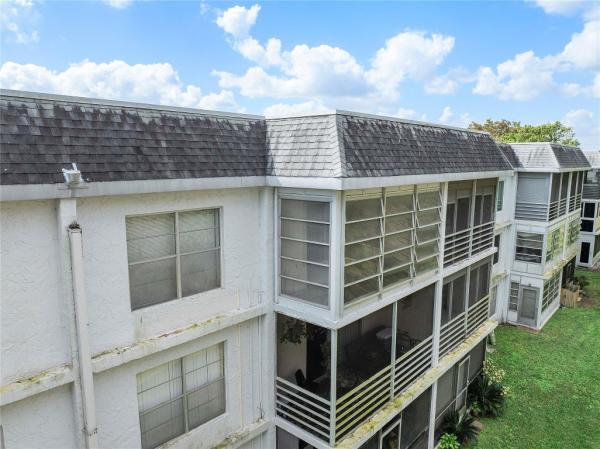 Fairways Of Tamarac, 8205 NW 61st St #B305, Tamarac, Florida 33321, image 1