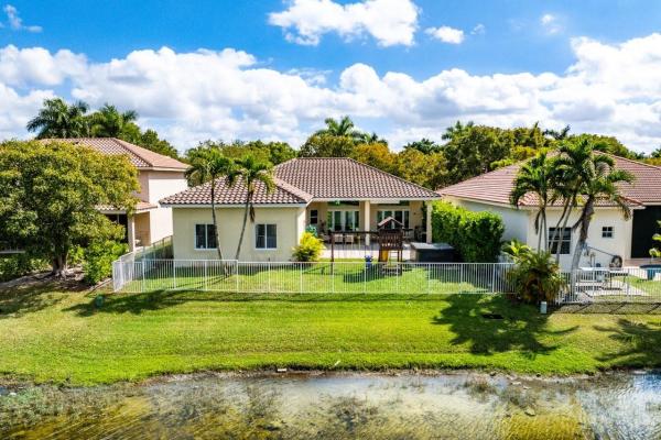 Heron Ridge, 3636 Heron Ridge Ln, Weston, Florida 33331, image 1
