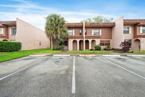 Valencia Village, 4 Matador Ln #4, Davie, Florida 33324, image 1