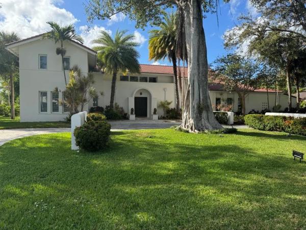 Cypress Estates At Palm-Aire, 1125 W Cypress Dr, Pompano Beach, Florida 33069, image 1
