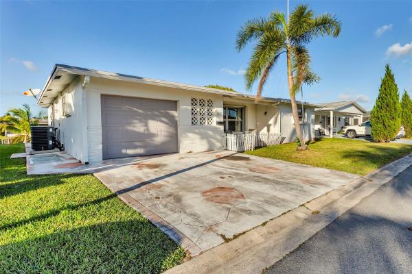 Paradise Gardens 3, 6925 NW 15th St, Margate, Florida 33063, image 2