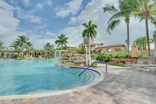 Sawgrass Bay At Heron Bay, 11794 NW 79th Ct, Parkland, Florida 33076, image 1