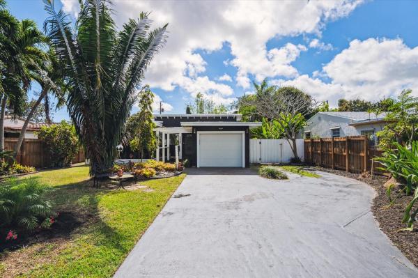 Cranston Terrace, 2620 Wilson St, Hollywood, Florida 33020, image 1