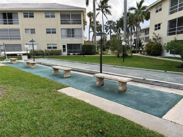 Lighthouse Point Gardens North, 1951 NE 39th St #138, Lighthouse Point, Florida 33064, image 2