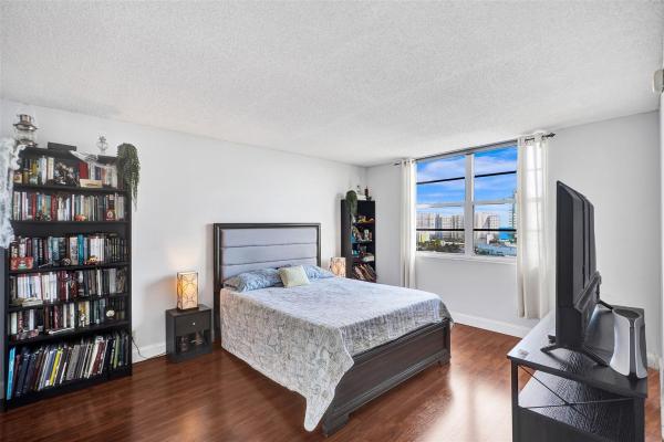 Aquasol, 6770 Indian Creek Dr #10-R, Miami Beach, Florida 33141, image 3