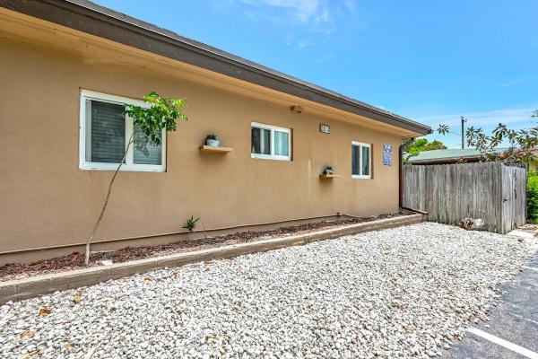 Poinciana Park, 201 SE 23rd Rd St, Fort Lauderdale, Florida 33316, image 1
