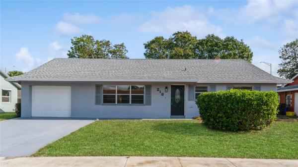 Palm Beach Lakes South, 218 Wrena Dr, West Palm Beach, Florida 33409, image 1
