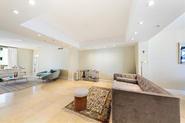 Sayan, 16275 Collins Ave #1802, Sunny Isles Beach, Florida 33160, image 1