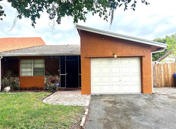 Applegreen, 6131 SW 4th St, Margate, Florida 33068, image 1