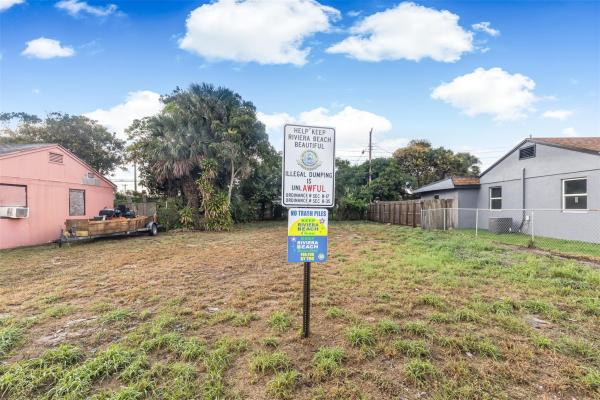 Riviera Beach Heights, 555 W 2nd St, Riviera Beach, Florida 33404, image 1