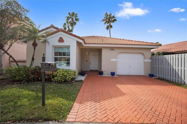 Garden Homes At Country Isles, 1230 Garden Rd, Weston, Florida 33326, image 1