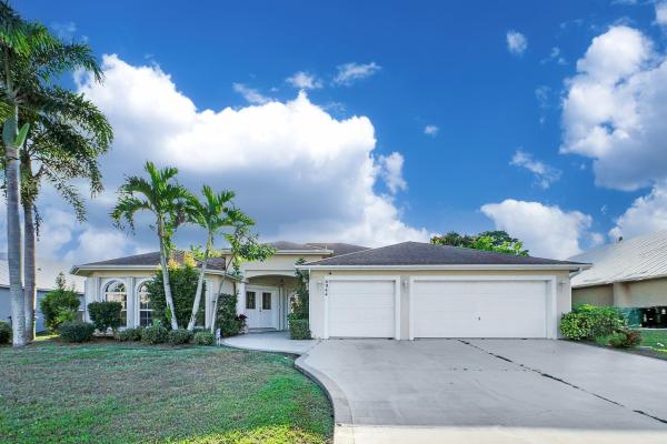 6944 NW Daffodil Ln, Port St. Lucie, Florida 34983, image 1